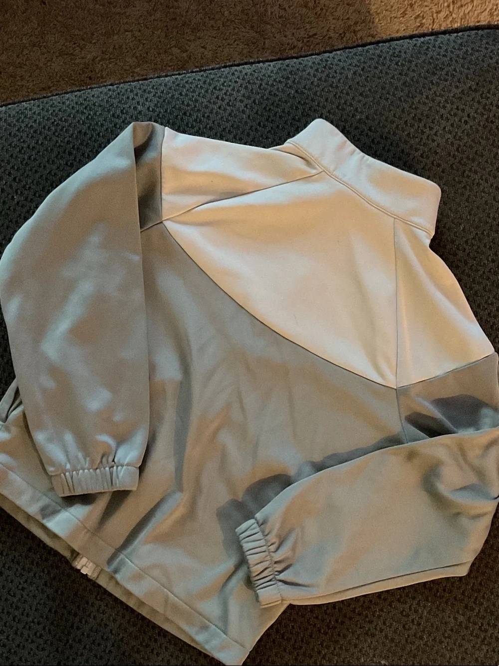 Boys Nike Kids Gray Two-Piece Zip Dri -fit Tracksuit. Size M